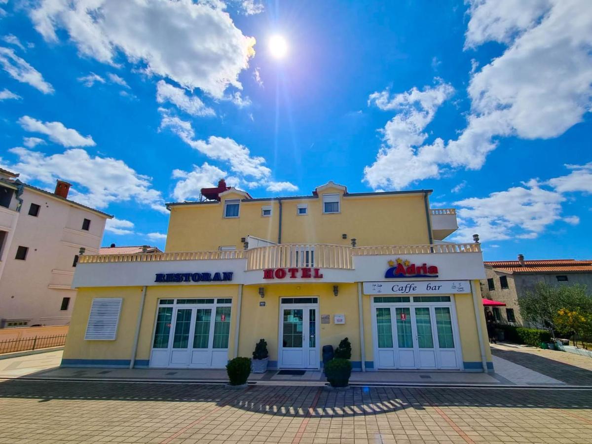 Hotel Adria Kaštela Kültér fotó